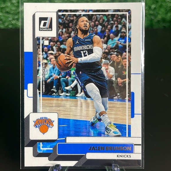 Panini Lot of 10 NEW YORK KNICKS Basketball 🏀 Trading Cards - Picture 4 of 10